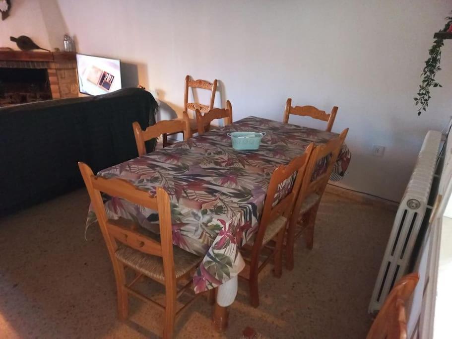 Casa Rural La Endrina Terriente Luaran gambar